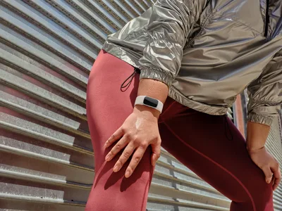 Fitbit-GA05185-NA
